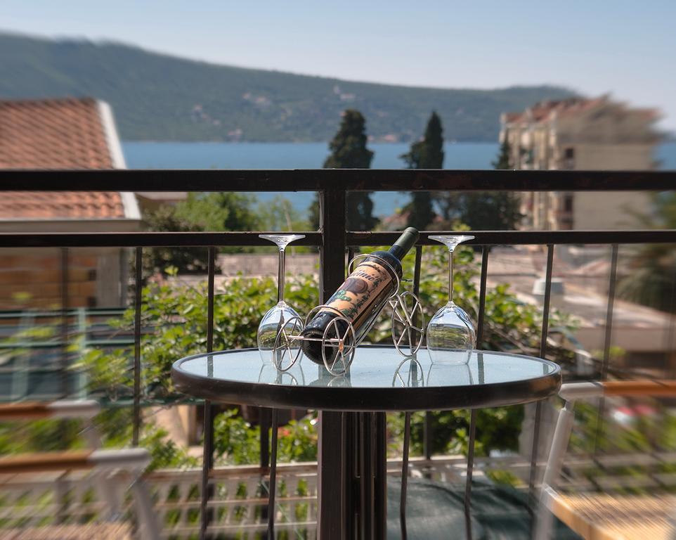 Apartments Lena Herceg Novi Kültér fotó